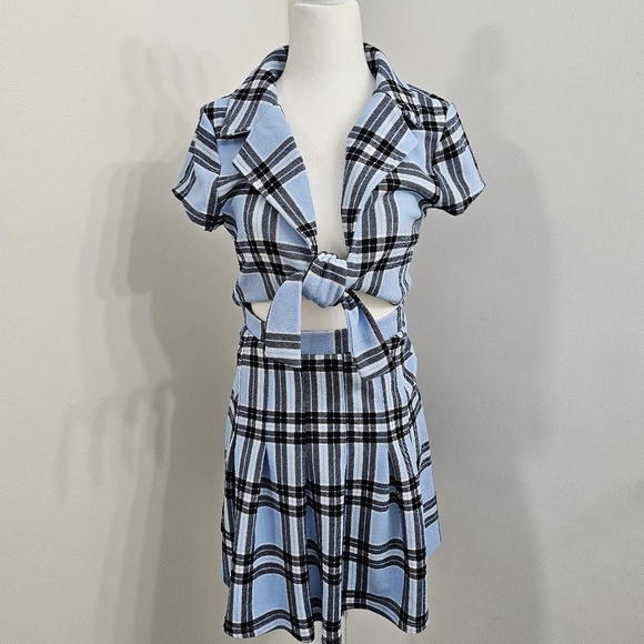 New Trendy Blue Plaid Tie-Front Dress - Picture 4 of 11